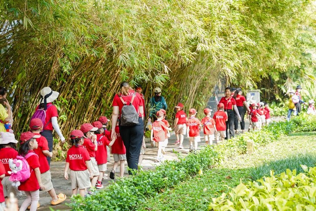 https://file.royal.edu.vn/data/files/images/381-royal_hoat-dong-vui-hoc/2023_PR_RoyalSchool_Ph%E1%BB%A5%20N%E1%BB%AF%20Online_5.jpg